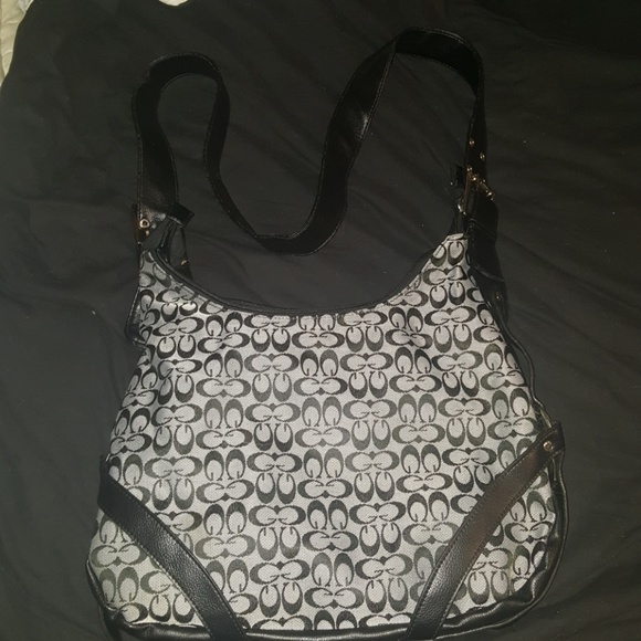 Guess Handbags - Purse